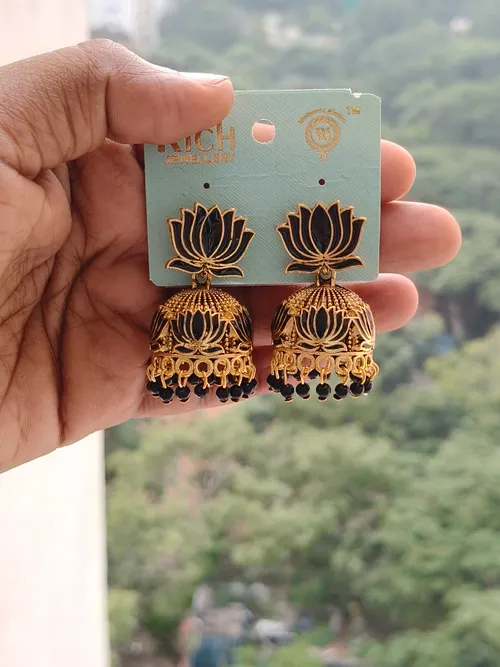 Lotus jhumka 